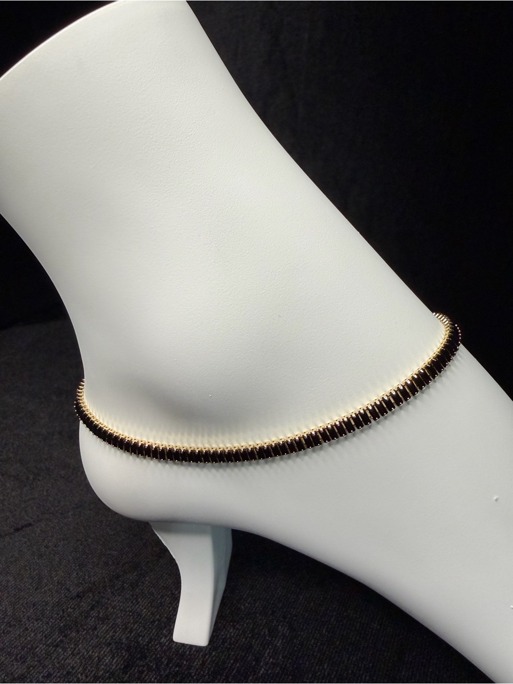 Black Onyx & Gold Tone 8.5-10.5in 3.8MM Gold Finish Anklet Stylish Brand New
